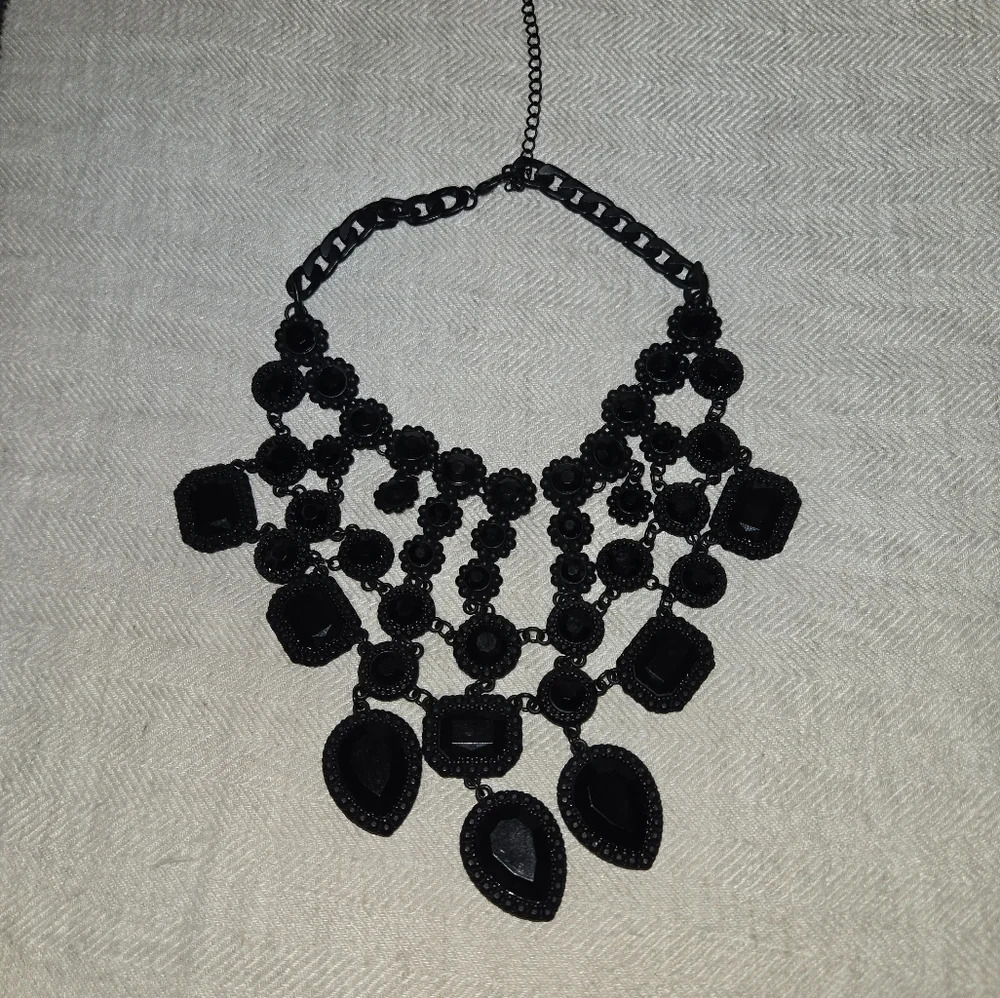 INC Elegant Black Statement Necklace 20"